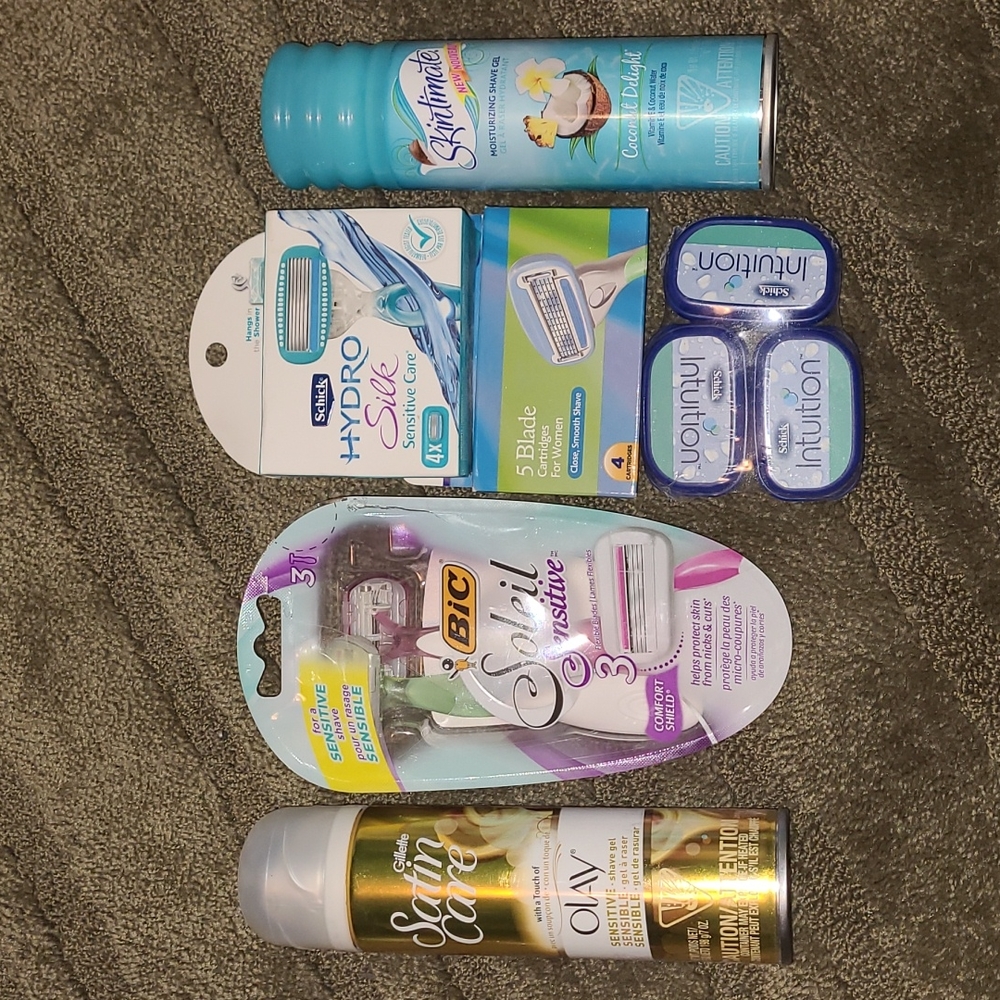 🆕️Shave Cream and Razor Bundle